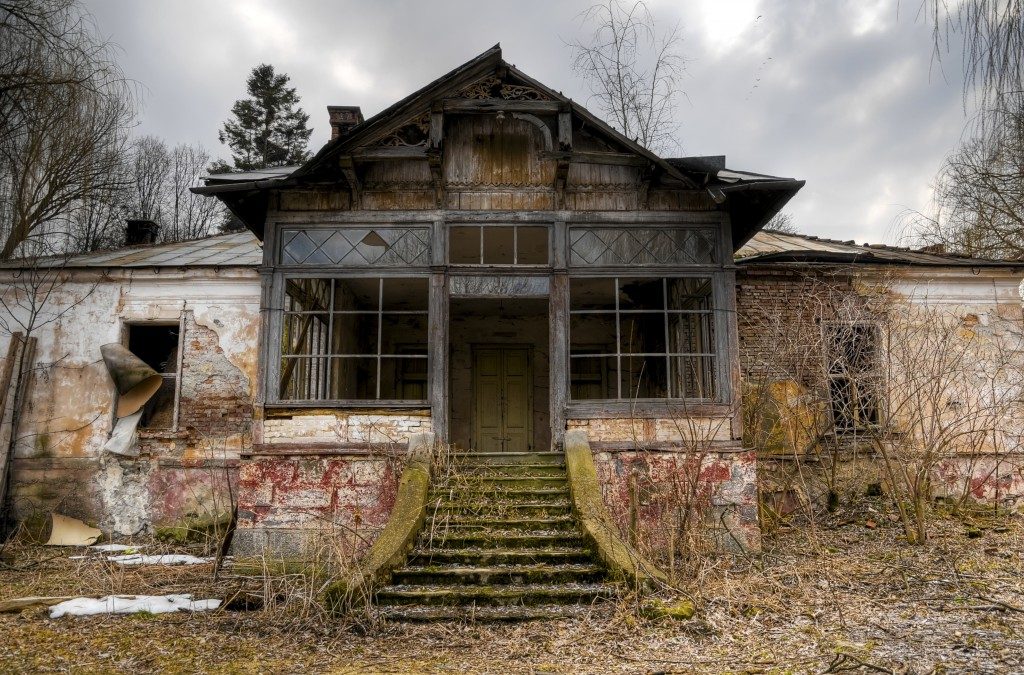 abandoned haunted house